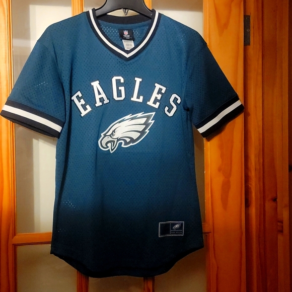 NFL Tops - Eagles Team Apparel shirt
